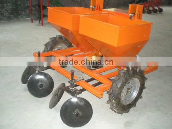 2013 hot seller tractor Potato planter with fertilizing