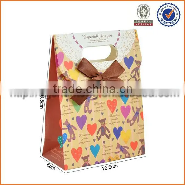 Custom merry christmas gift paper bag without handles