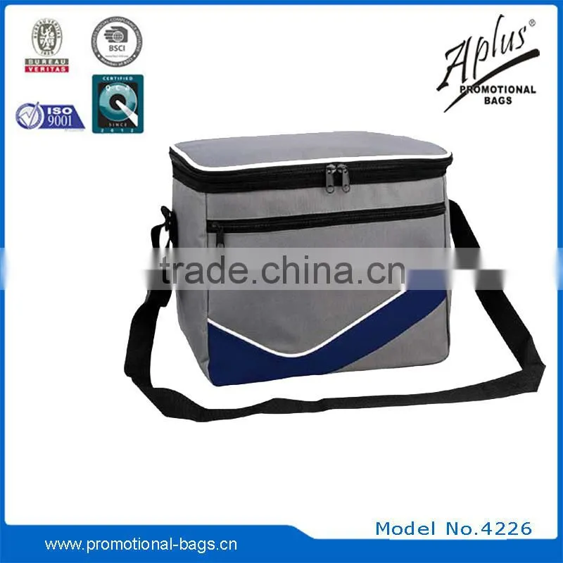 High quality promotional insulated 600D polyester portable cooler bag