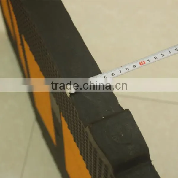 Firm and Useful Rubber Speed Road Hump