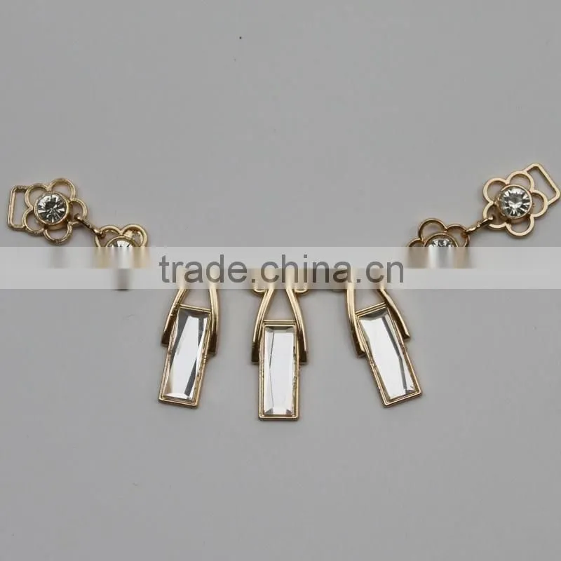 Decorative chain &metal connector neckline for garment