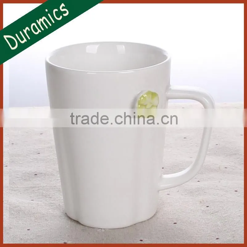 Fashionable Custom Ceramic Mug With Flower