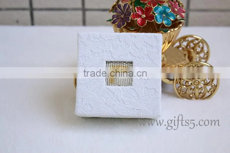 Custom Elegant Proposal Jewelry Ring Gift Box Wedding Ring Box with beaded name plate of F