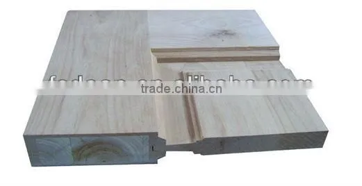 Solid wood door with wood veneer