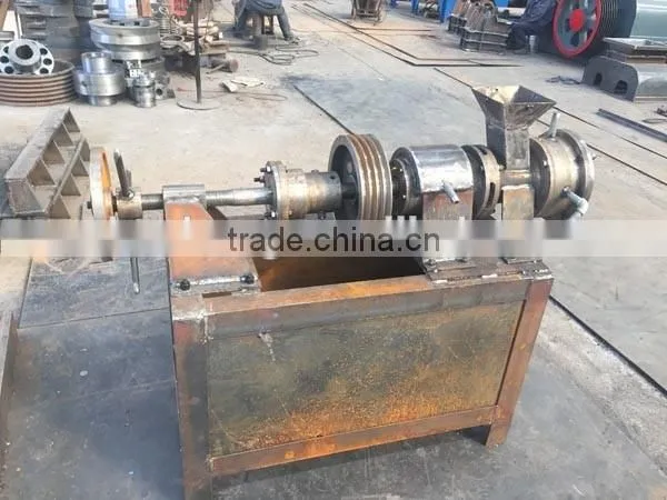 Factory price Rubber tire recycling machine rubber powder grinding machine