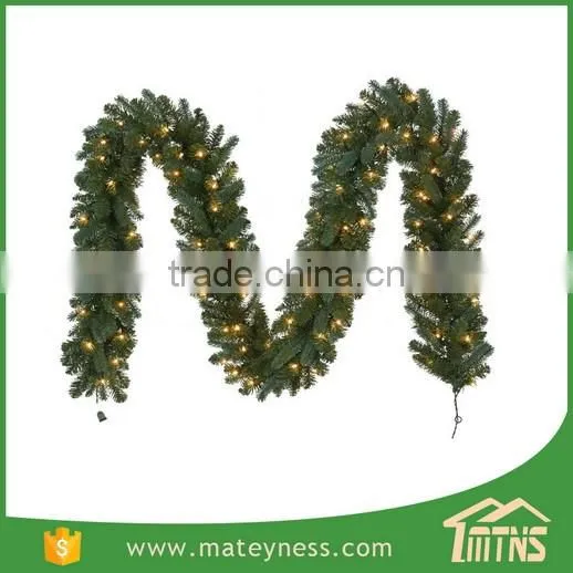 Hot Selling And High Quality Christmas Garland With Lights