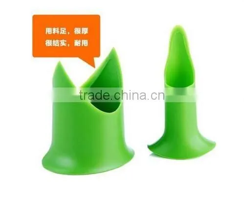 CY168 Pepper Tomato Coring Tools / Vegetable Core Remover / Kitchen Pepper Corer