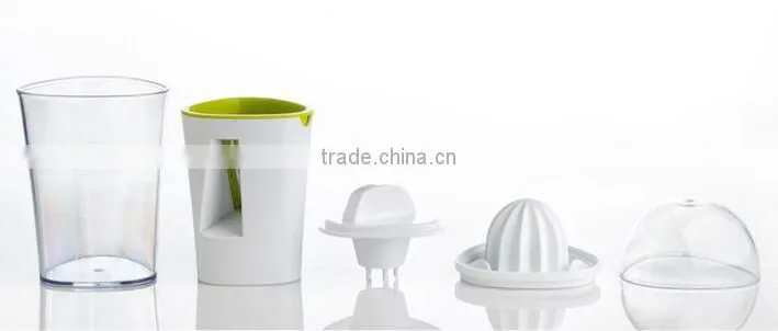 2 in 1 multifunctional plastic kitchen tools manual citrus juicer and spiral vegetable slicer grater