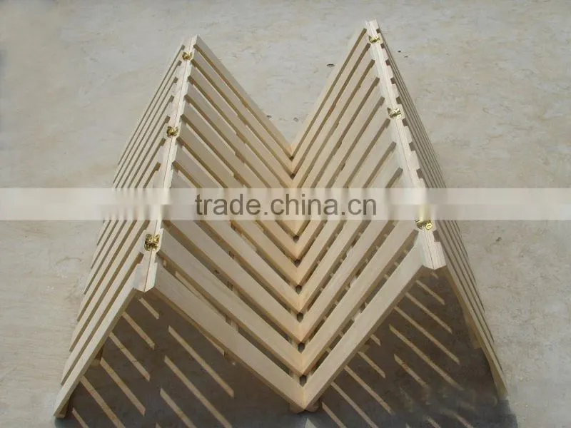 Wooden mat with wheels for your flower pot