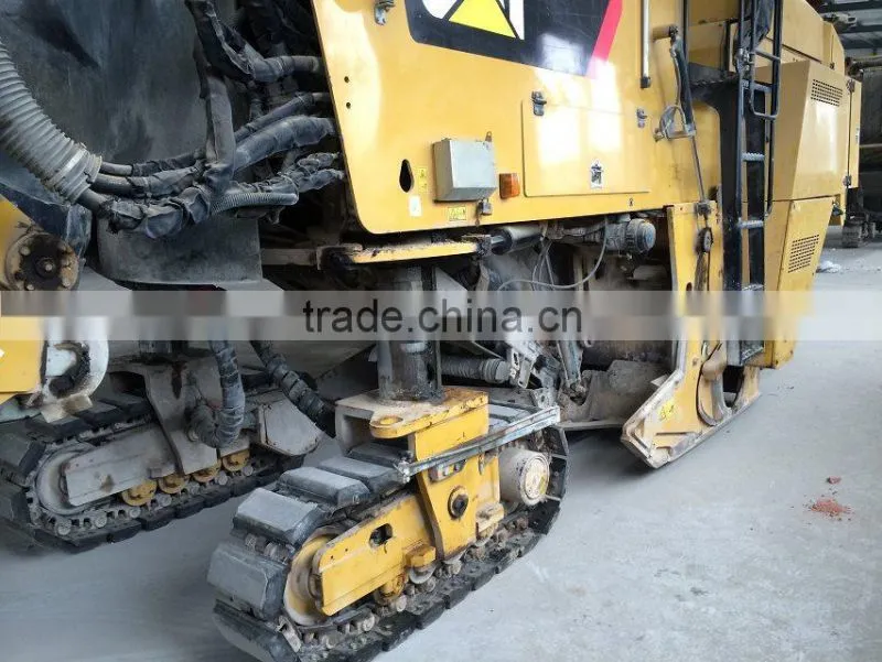 Used Caterpillar Asphalt Equipment cold planers PM-200