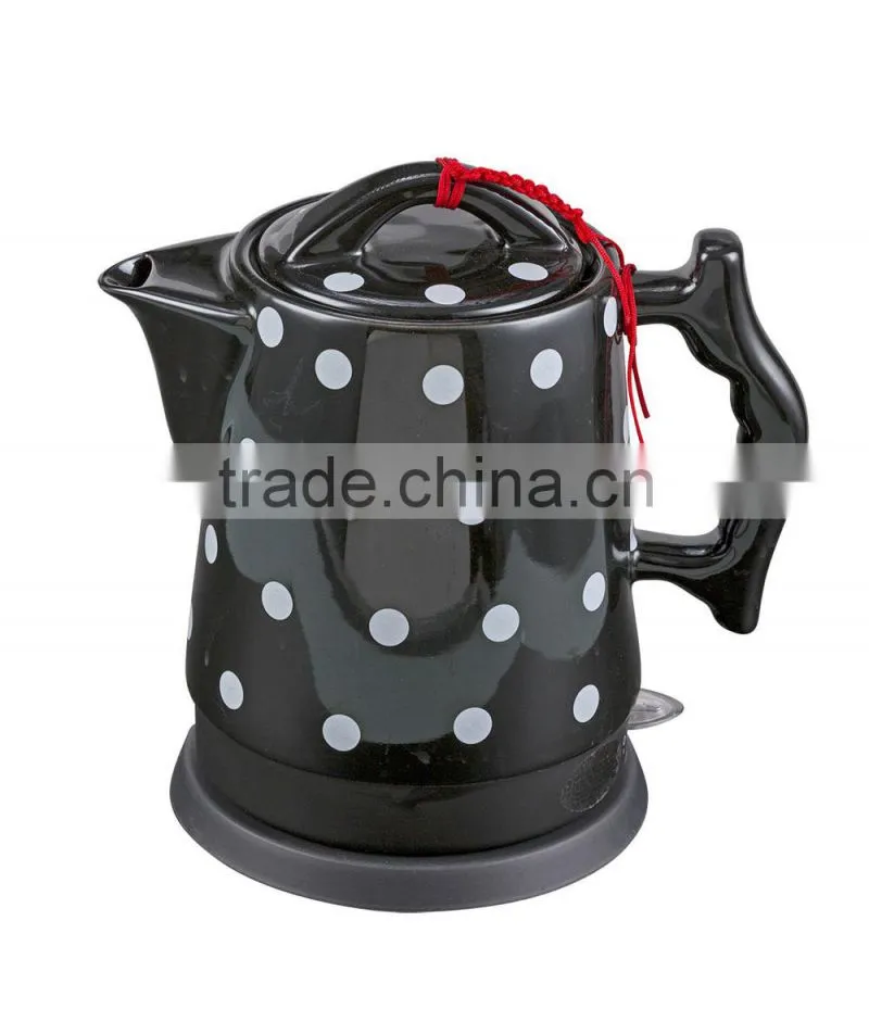 cordless ceramic kettle boiling water