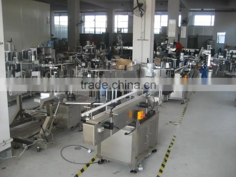 Automatic round bottle labelling machine,750ml glass wine bottle labeling machine