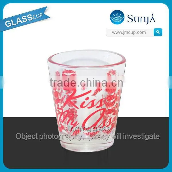 2014 hot sale V shape kiss design Valentine's Day gift cup