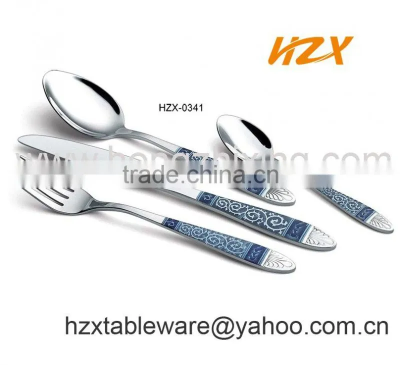 Exquisite dinnerware set