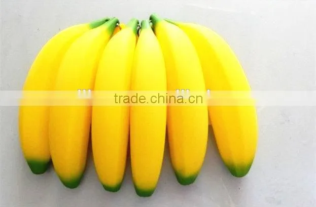 New styleBanana shaped silicone pencil case/cute cheap pencil cases/silicone rubber pencil case