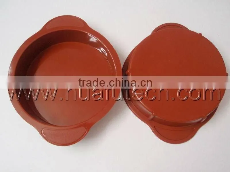 lovely round silicone heart cake mold