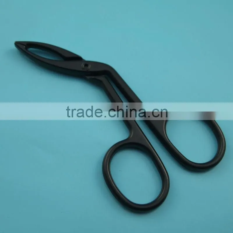 Bent head scissor style tweezers