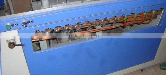 Automatic Computerized Vacuum Forming Machine
