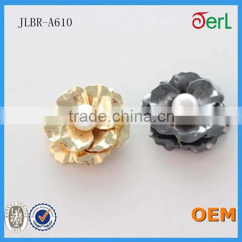 2016 OEM/ODM fashion rhinestone pearl Scarf clips for silk gift garment apparel accessories