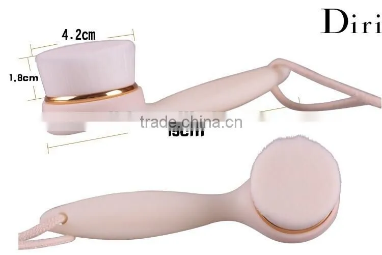 Customized protable long handle face cleaning brush