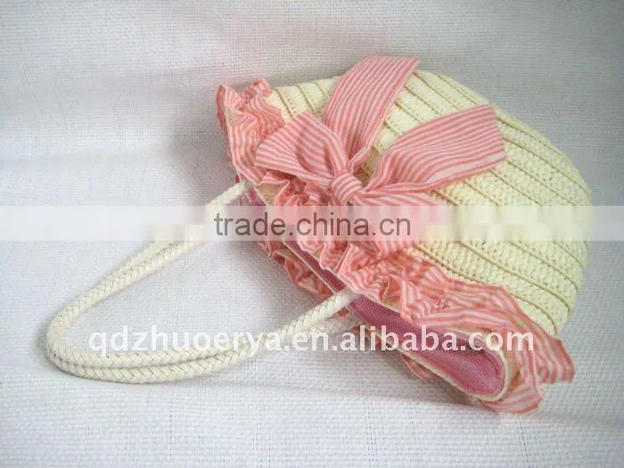 lady straw bag