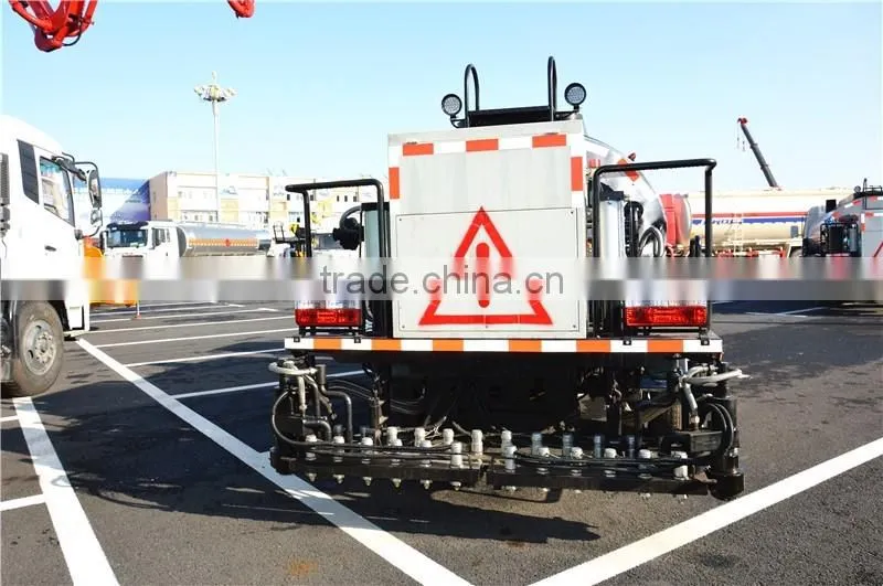 High quality dongfeng 4000L asphalt spray truck made in factory