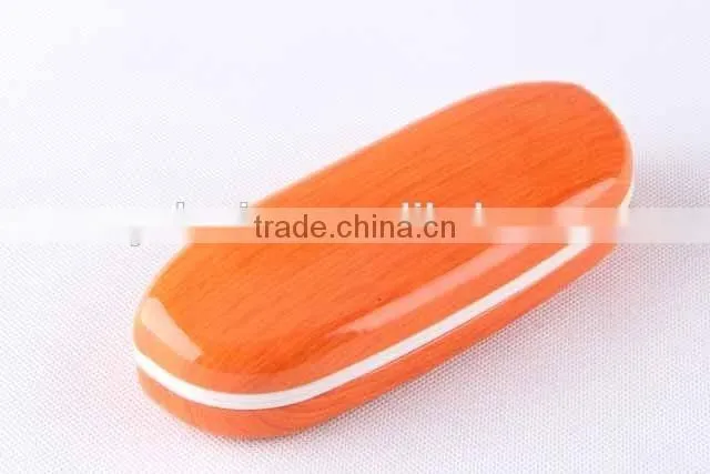Plastic glasses box with magnet glasses case