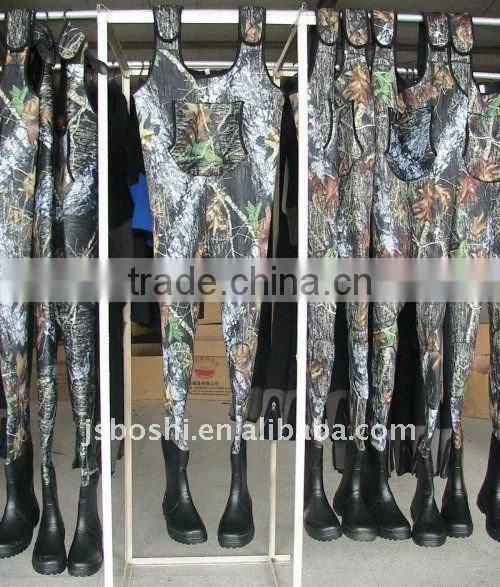Breathable camo neoprene chest fishing wader rubber suit