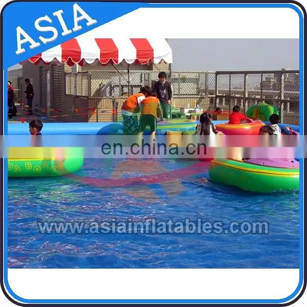 Motorized bumper boat for character water park