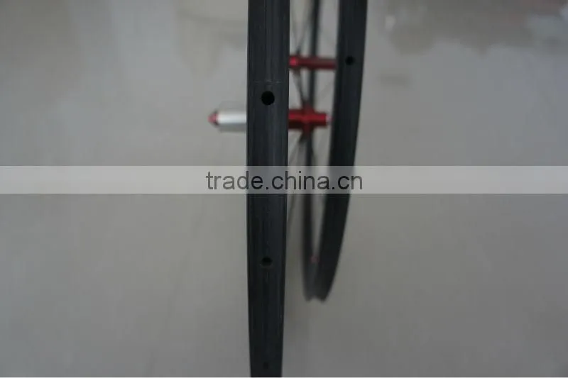 Sapim CX-RAY spokes Super light and super stiff carbon road wheels SL-5T