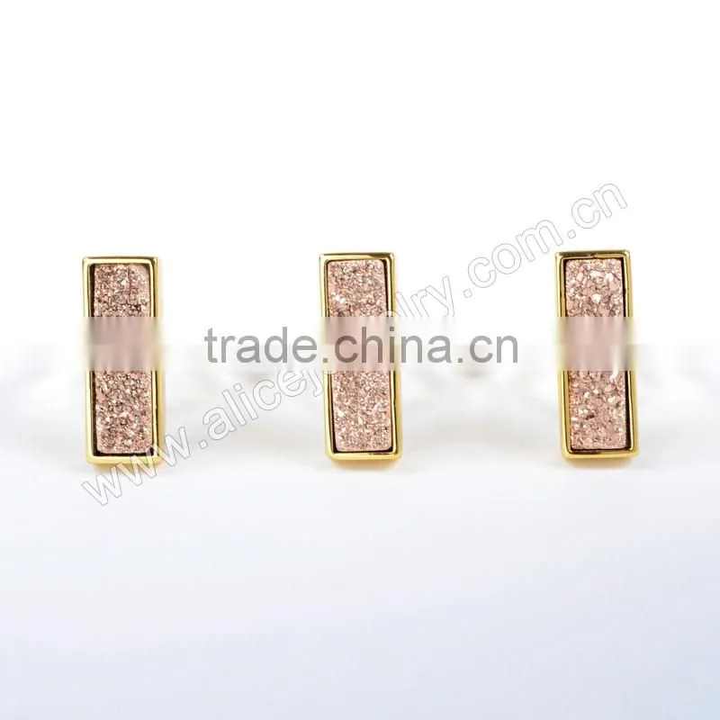 18k yellow gold-plated base metal band ring with long rectangle rose gold druzy stone