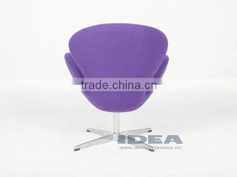 Replica Arne Jocabsen Swan Chair - Purple Fabric