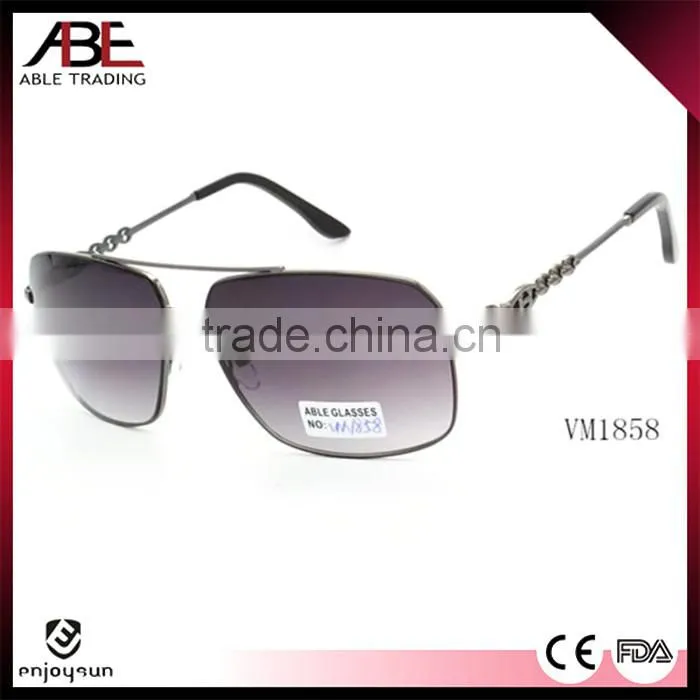 2016 classic uv400 lens polarized metal sunglasses cheap eyewear made in China wholesale CE