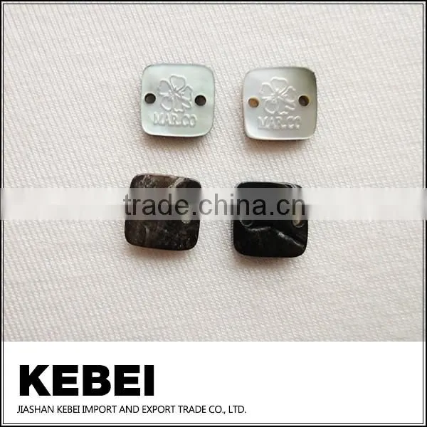 China bulk shell buttons for gament,lettering pattern shell button