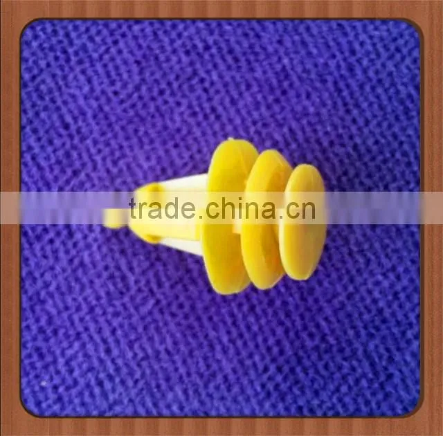 HOT SALE auto clips and plastic fasteners hyundai