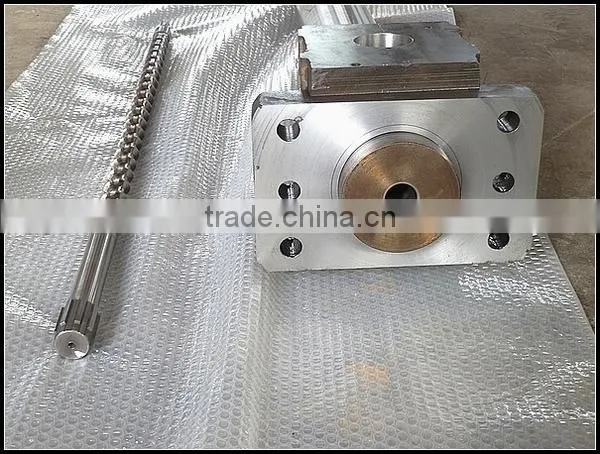 nitriding blown molding screw barrel