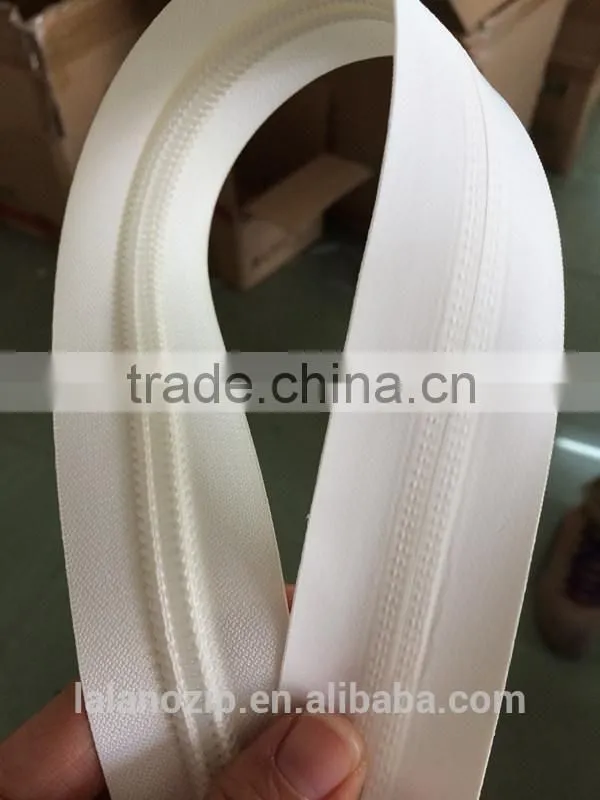hotmelt weldable 10# big teeth size nylon chain water reeplletn Zipper for dry bag and back pack