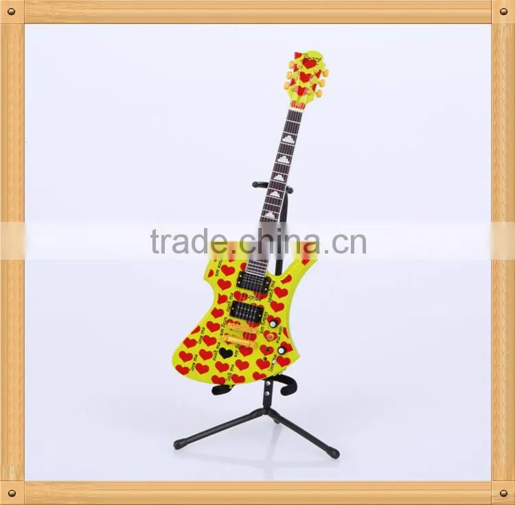 1/6 Mini scale electric guitar model for collection, Oem guitar figurines