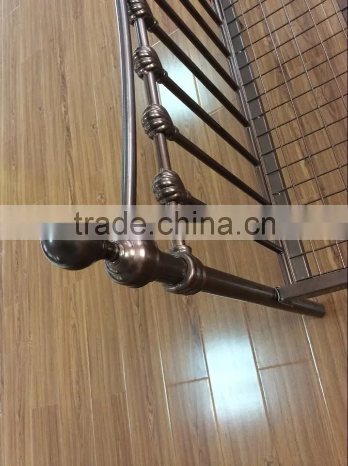 twin size clasic antique metal bed