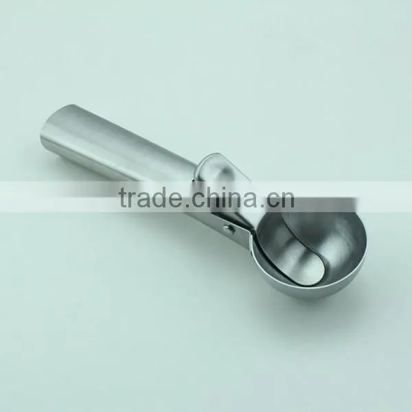 2016 Practical Stainless Steel Ice Cream Scoop with Clip