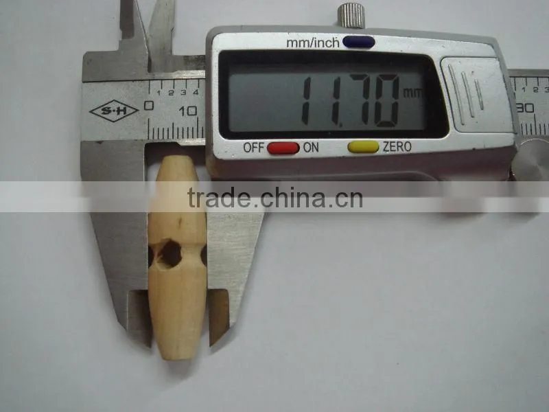 2015 fashion used natural wood sewing horn button
