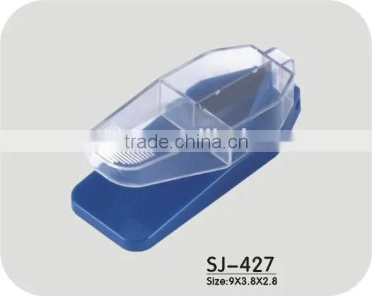 Plastic pill crusher