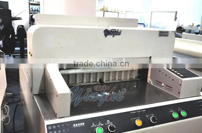Digital paper cutting machine