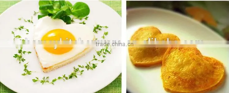 Stainless steel omelette mold of heart shape