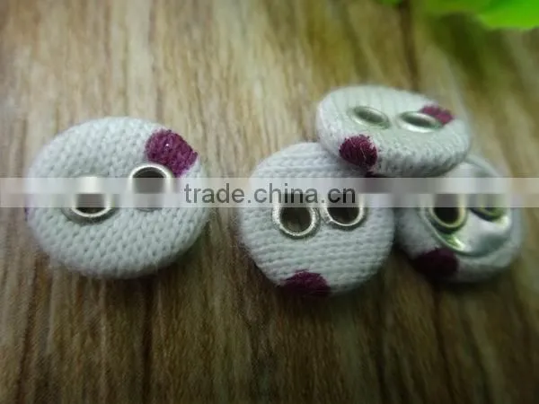 custom hand sewing white fabric self covered button