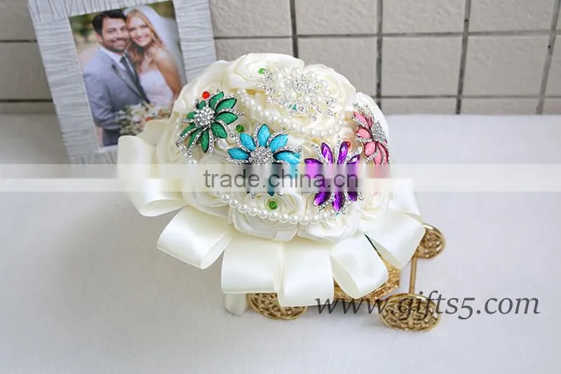 MADE TO ORDER Satin Roses Brooches Wedding Bouquet in Handmade