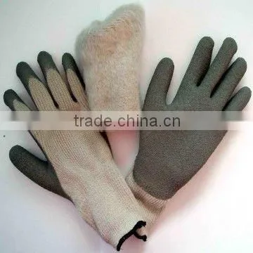 knitted hand gloves