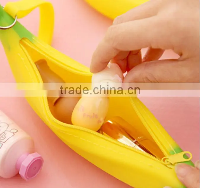 Hot!Promotional fresh fruit banana shaped handbags cheap wholesale festival gifts