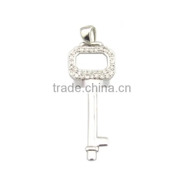 key pendant with cz in rhodium plating fashion silver key pendant