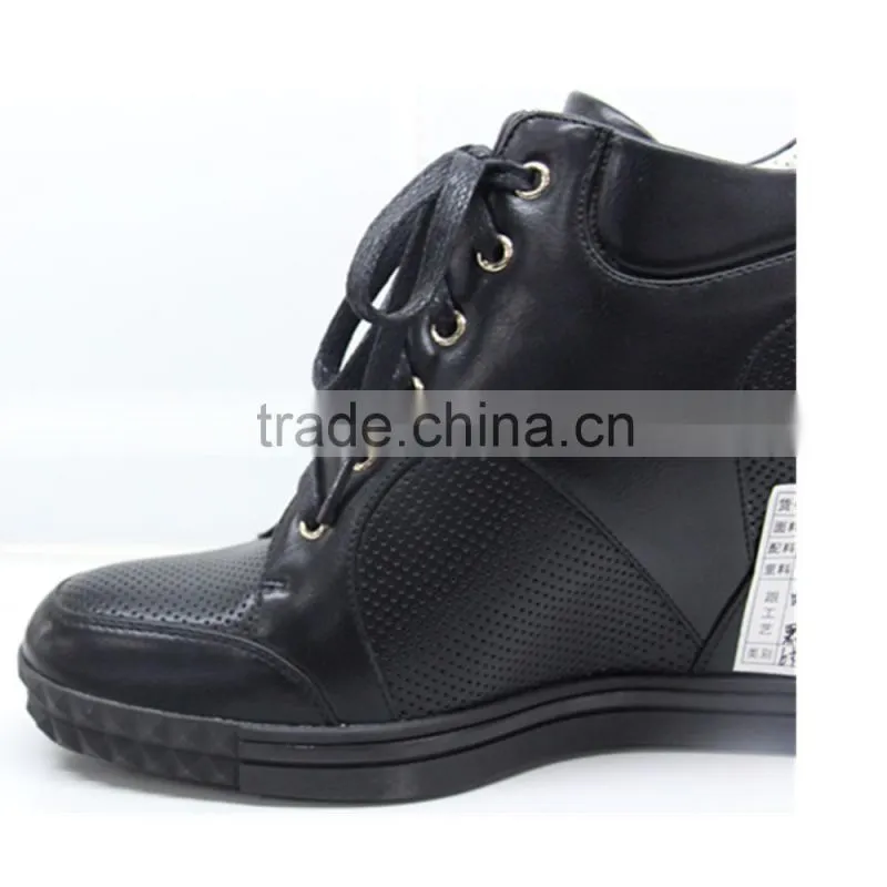 elegant pure black gusset boot